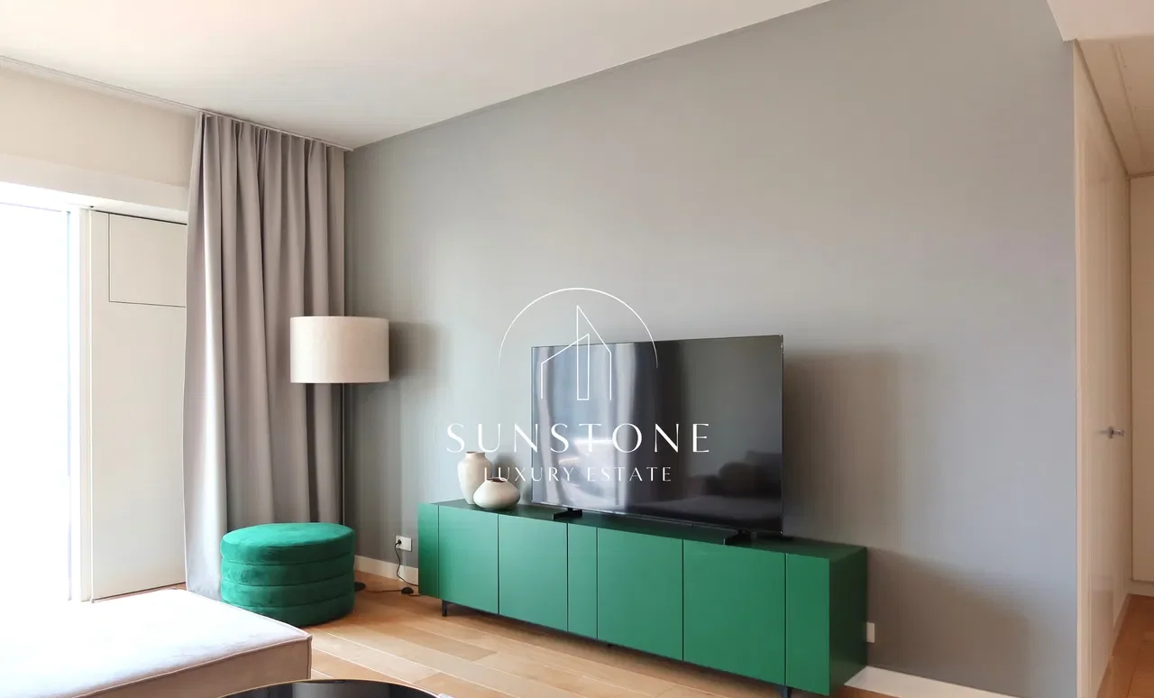 Złota 44 apartament na wynajem 2 pokoje - zdjęcie 2