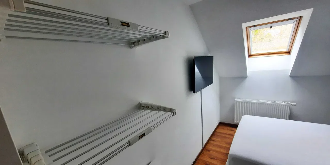 Duży pokój 17m2 dla PANI POZNAŃ SWARZĘDZ - internet w cenie - LUX - zdjęcie 6