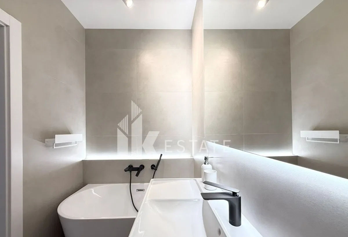Wyjątkowy dwupoziomowy apartament z tarasem - zdjęcie 10