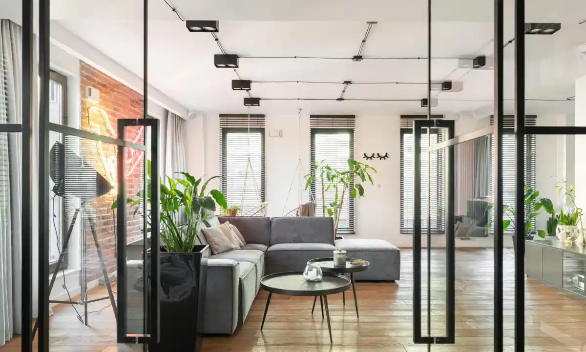 Dwupoziomowy apartament z tarasami na Ochocie