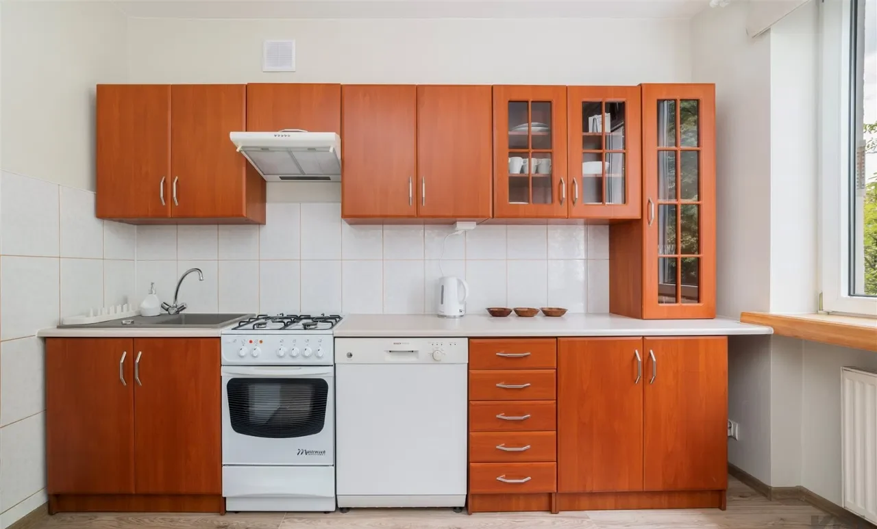 2 pokoje z osobną kuchnią w centrum - zdjęcie 2