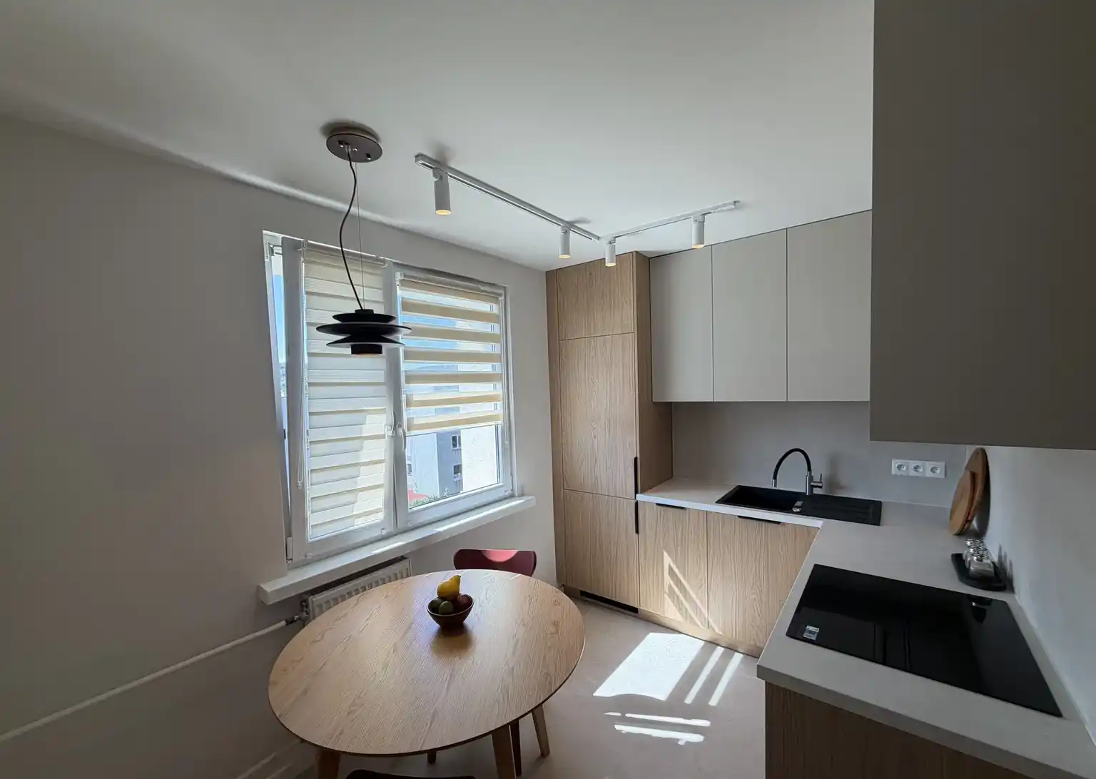 NOWOCZESNA KAWALERKA 38 m² PO GENERALNYM REMONCIE. - zdjęcie 6