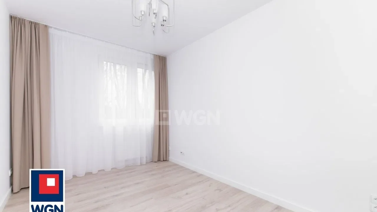 Apartament z miejscem postojowym w hali - zdjęcie 10