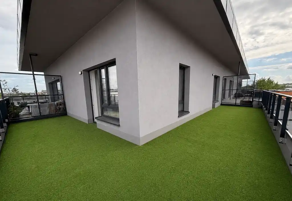 Ścisłe centrum ul.Sienkiewicza taras na dachu 40m2 - zdjęcie 7