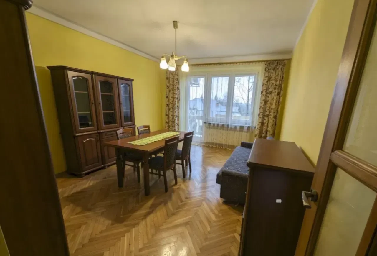 2 Pokoje (15 i 20 m²)| Łagiewniki | Bonarka | Tischner Office