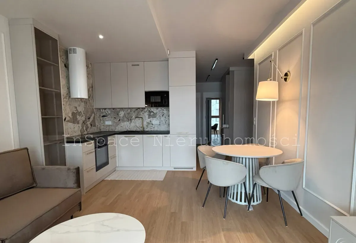 Wola-Towarowa Square-60m2-3 pokoje-garaż-NOWE