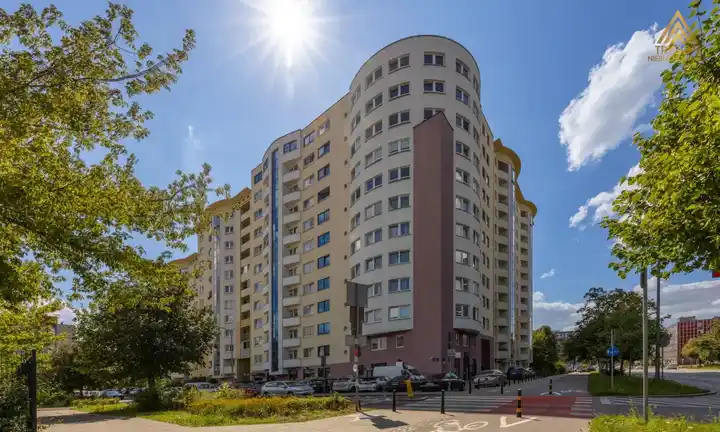 2 pokoje, Widok, garaż, Metro - zdjęcie 10