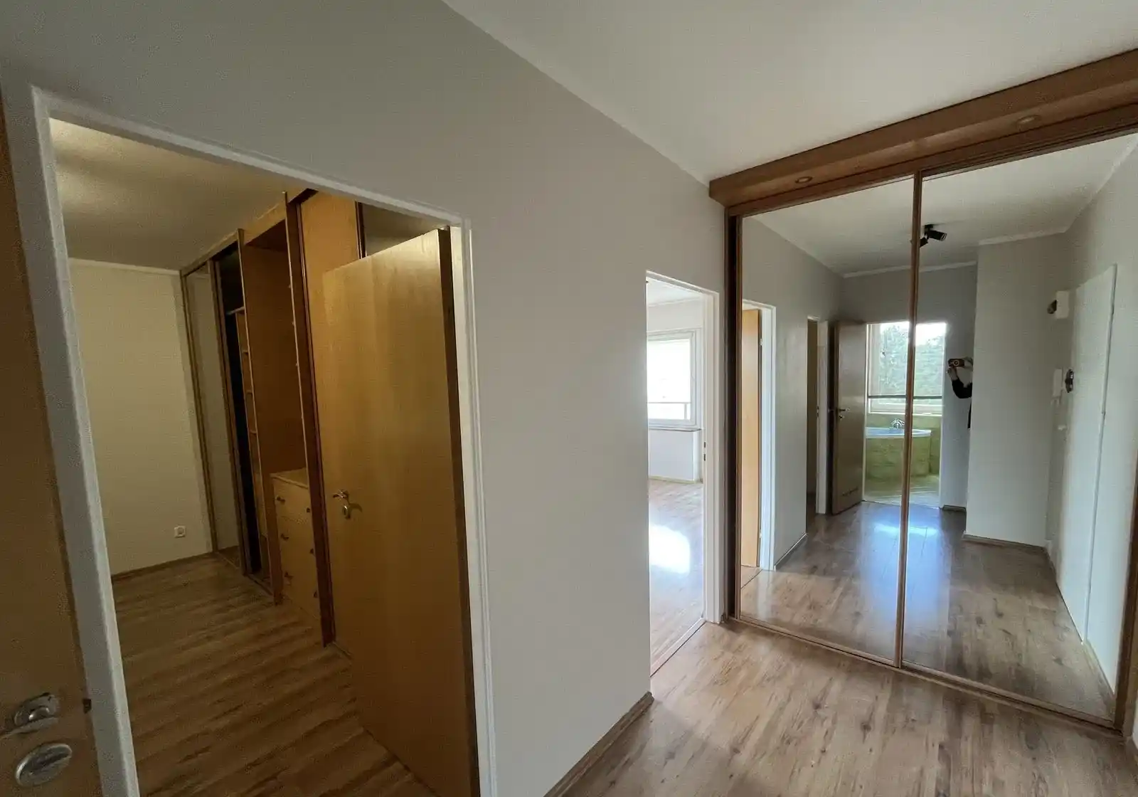 Przestronne, rozkładowe, po remoncie, balkon, garaż, obok Bumaru i AMC - zdjęcie 7