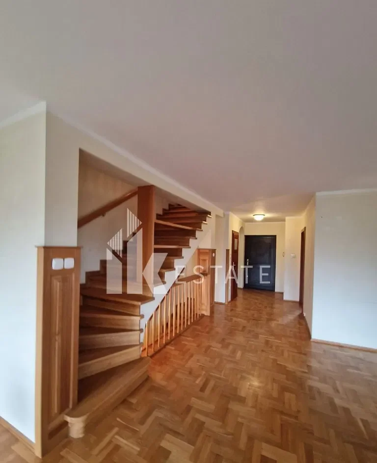 Dom szeregowy 240 m2 | 5 sypialni | Gumieńce | 550