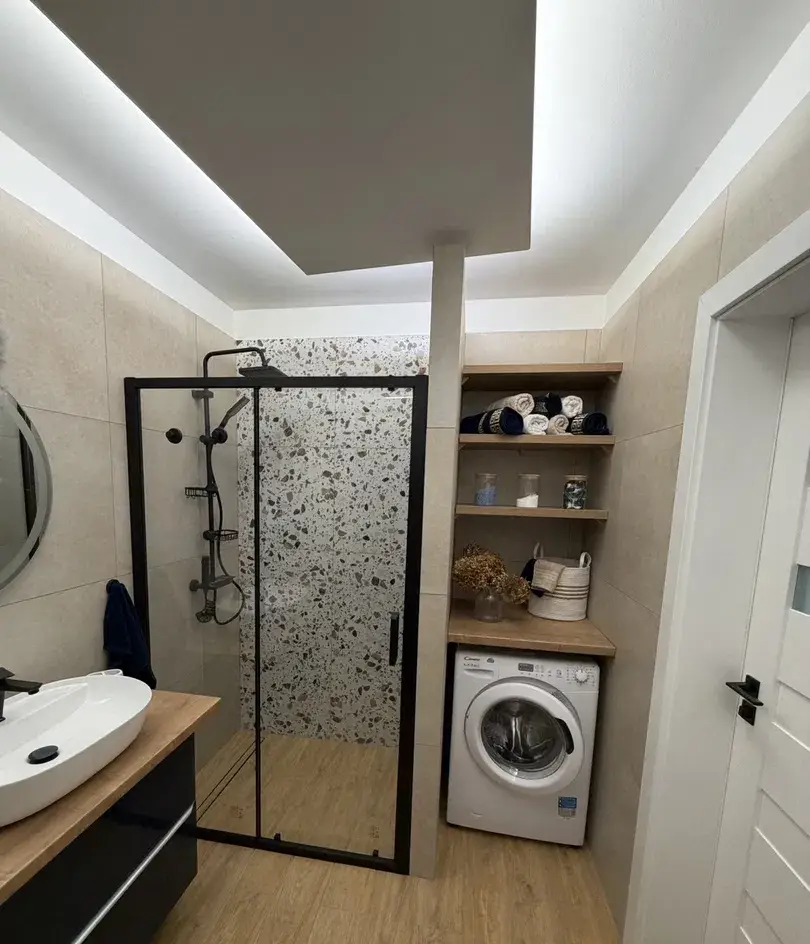 Uroczy dom 90 m² z ogrodem, klimatyzacją i wiatą garażową – Borówiec - zdjęcie 5