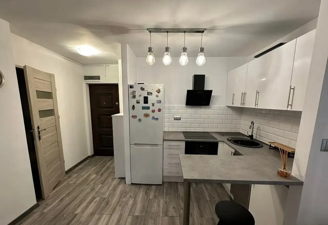 Wrocław, ul. Widok - 2 pokojowe mieszkanie z balkonem, WiFi w cenie, parking