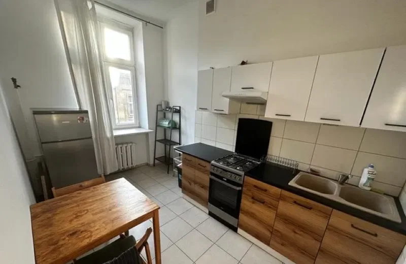 Pokój do wynajęcia w Łodzi przy ulicy Piotrkowskie - zdjęcie 3