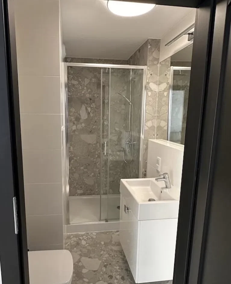 Kawalerka z balkonem w apartamentowcu ul. Madalińskiego - zdjęcie 7
