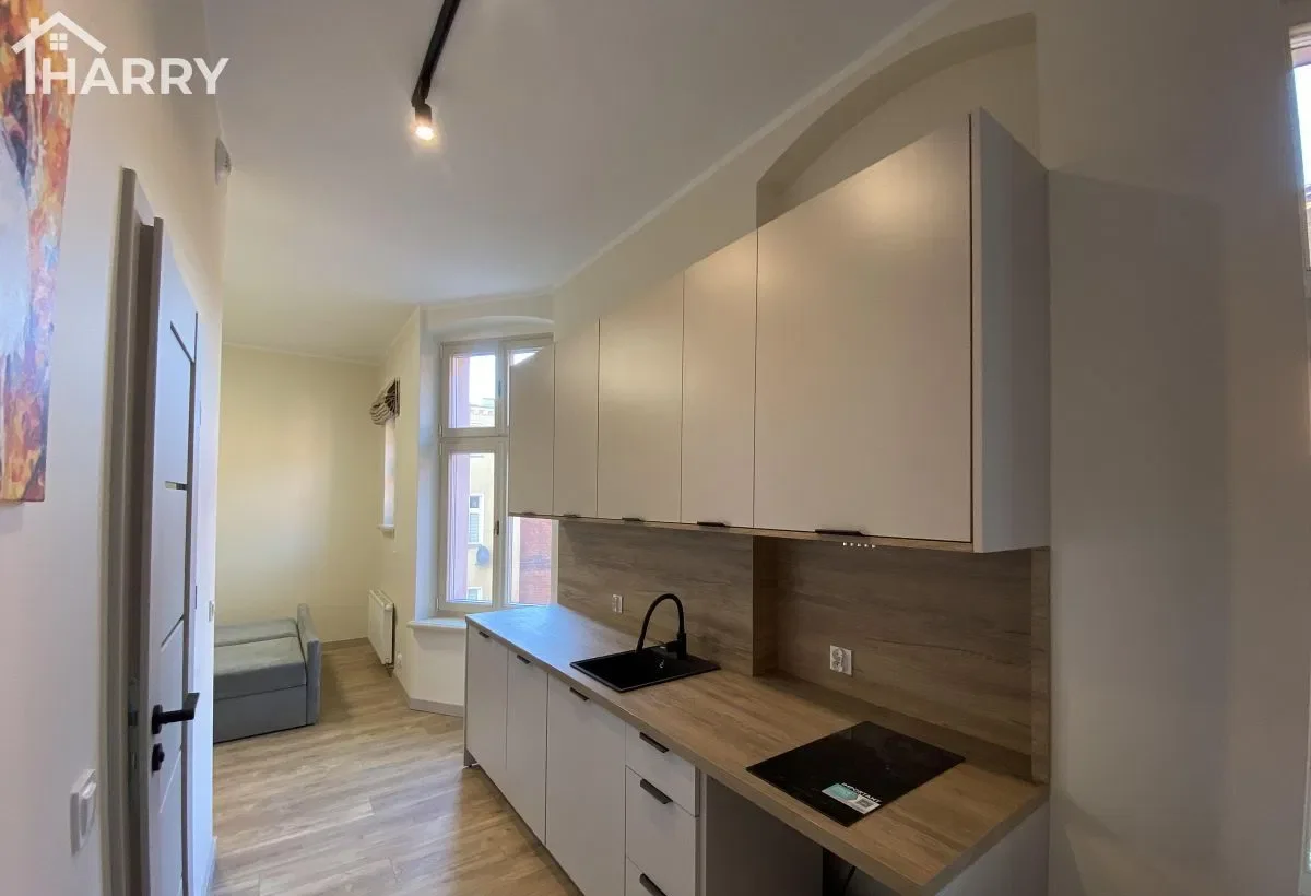 Apartament w samym centrum Torunia na Placu Świętej Katarzyny - zdjęcie 4
