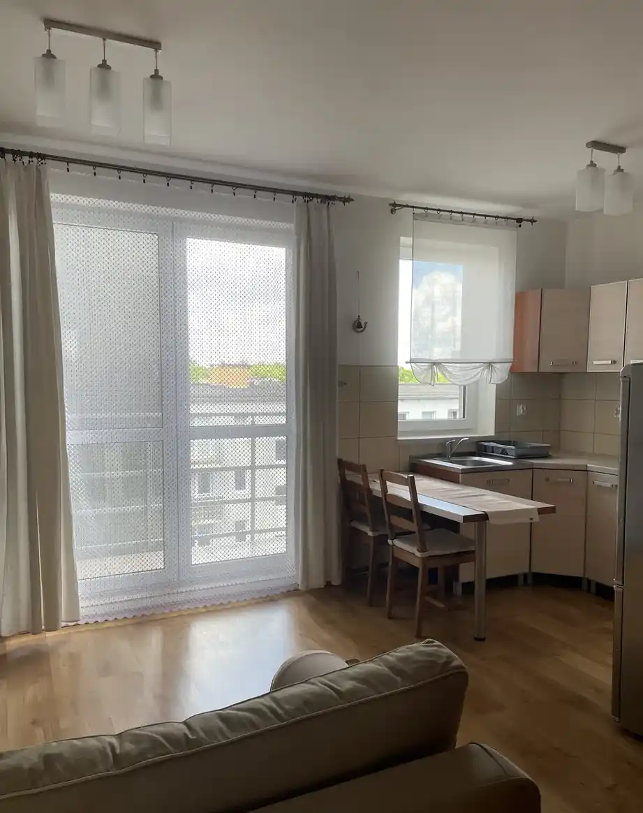 Kawalerka 32 m² z balkonem w Poznaniu (Grunwald)