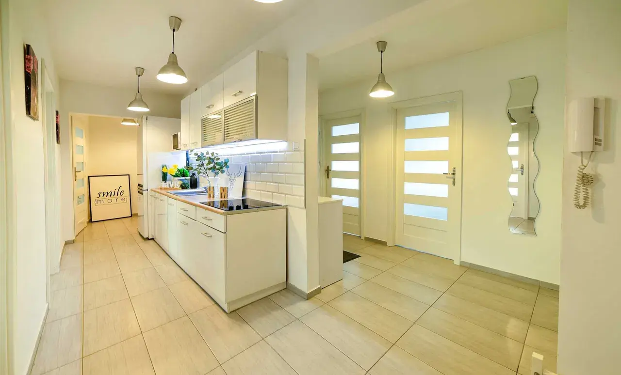 WOLNY OD ZARAZ! Pokój jedynka, ul. SYMPATYCZNA 16 balkon - zdjęcie 6
