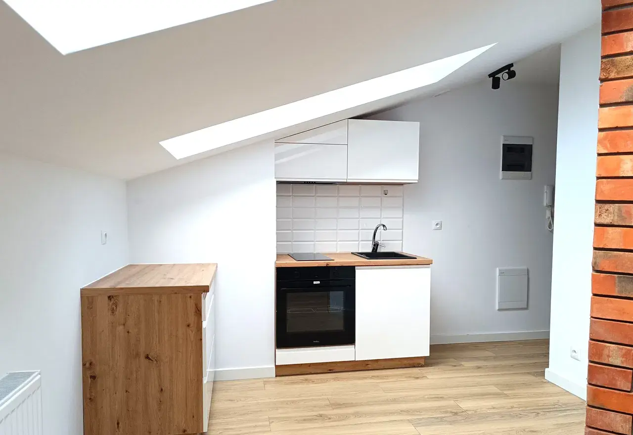 Nowe mieszkanie na wynajem w apartamentowcu - zdjęcie 5