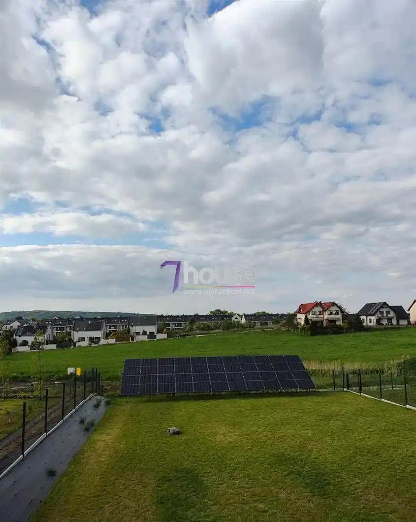 Piękny komfortowy dom 273 m2 ! - zdjęcie 9