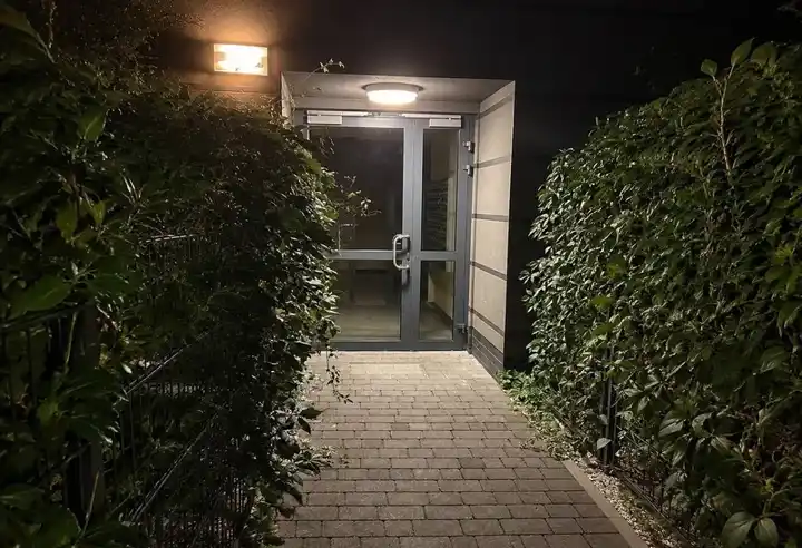 2 pokoje z dużym ogrodem | Krzyki | Zwierzęta ok - zdjęcie 7