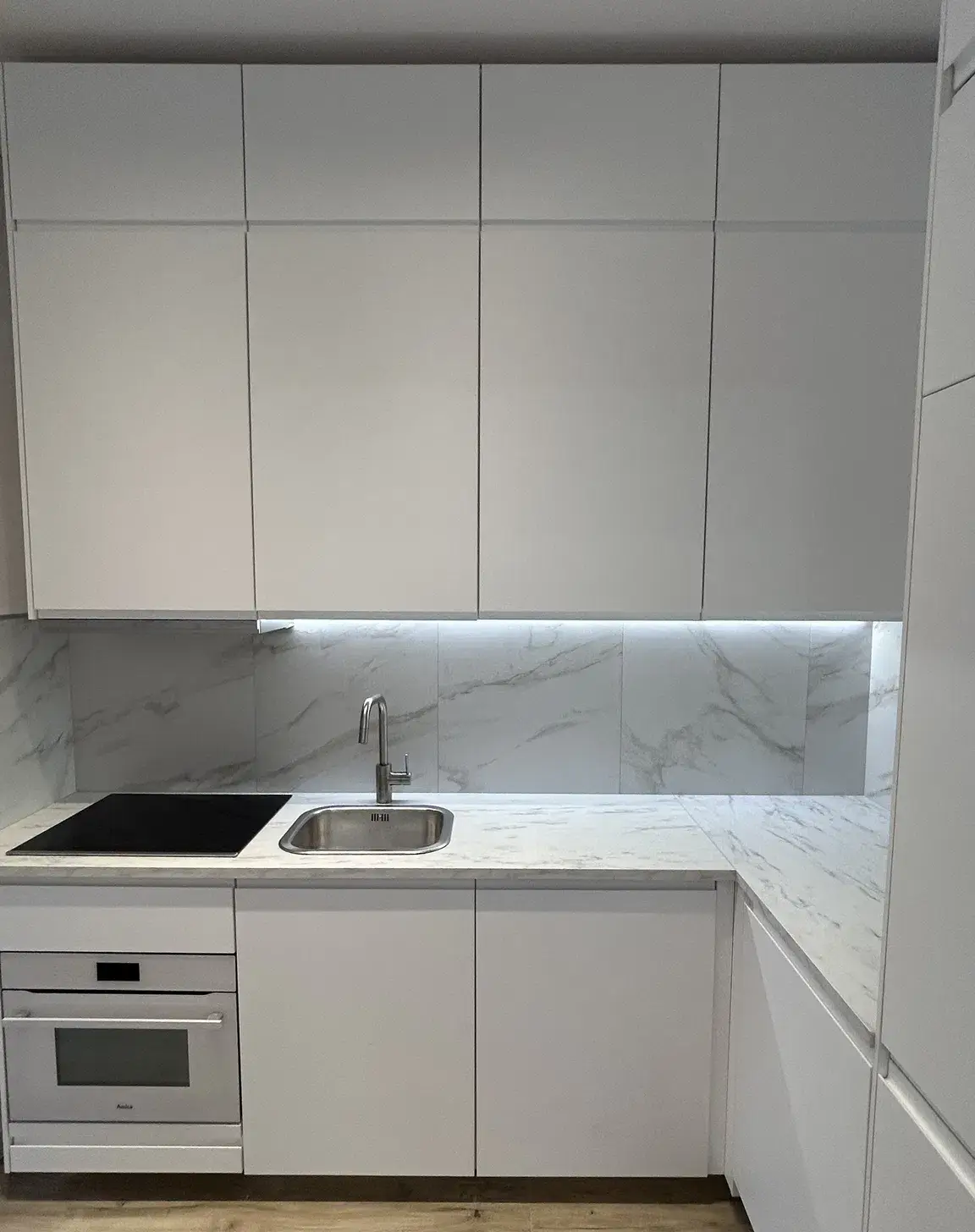 Nowoczesne mieszkanie 51 m² z ogródkiem 180 m² - zdjęcie 9
