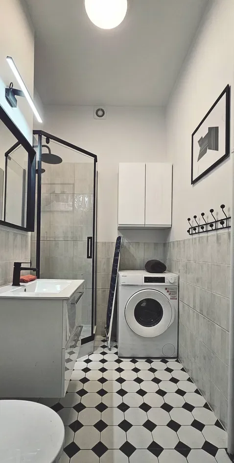 Duży klimatyczny pokój 19 m² jak małe studio - zdjęcie 8
