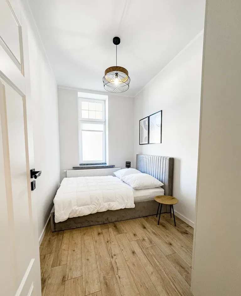 Komfortowy 2-pok. apartament w centrum Kłodzka + miejsce parkingowe