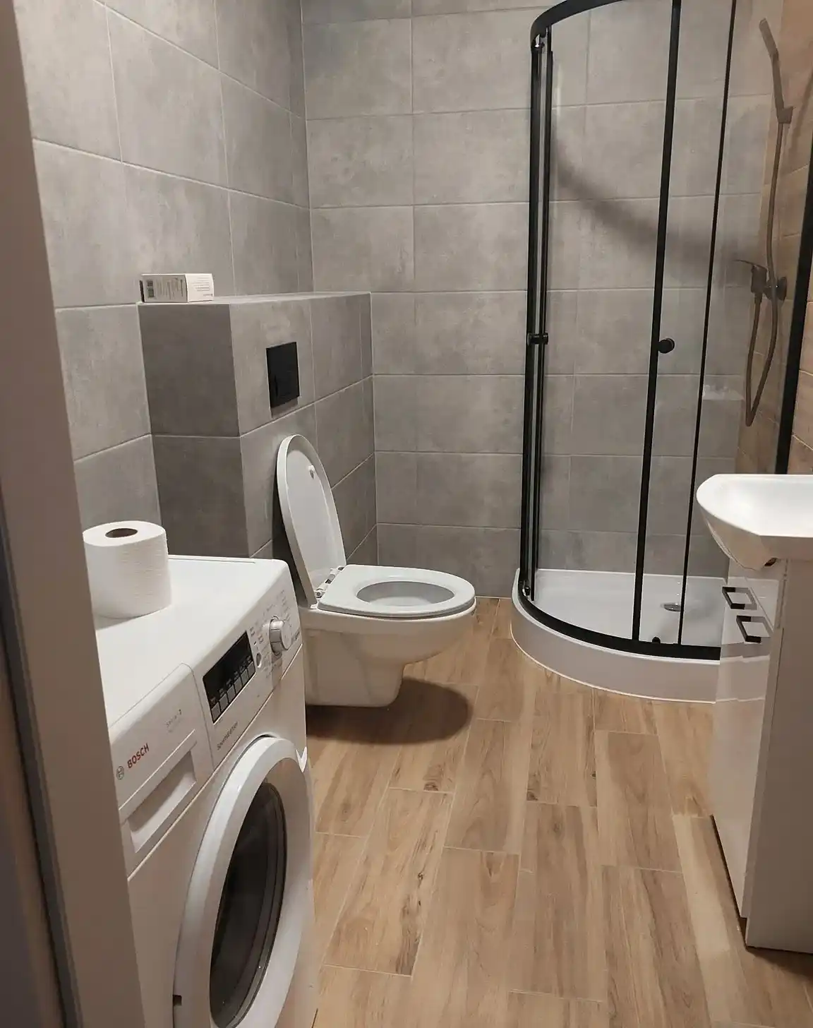 Stylowe mieszkanie z balkonem w Starym Mieście - zdjęcie 6