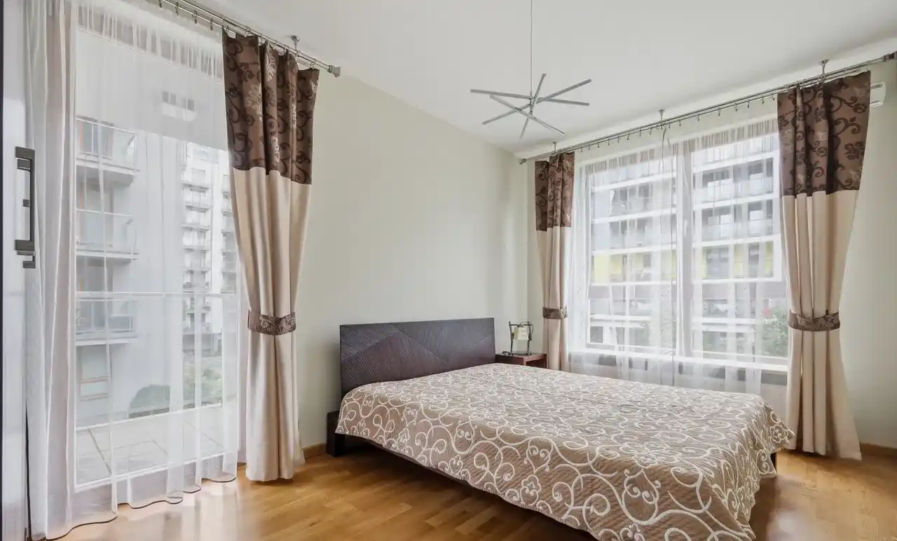 DUŻY BALKON | MIEJSCE POSTOJOWE W CENIE | TARAS NA DACHU
