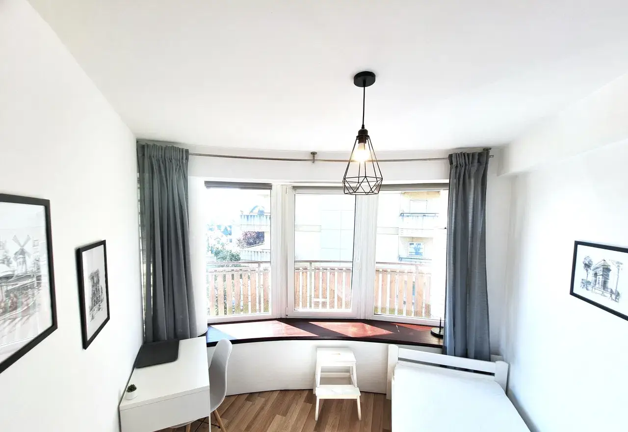 Pokój jednoosobowy z balkonem w apartamencie - zdjęcie 2
