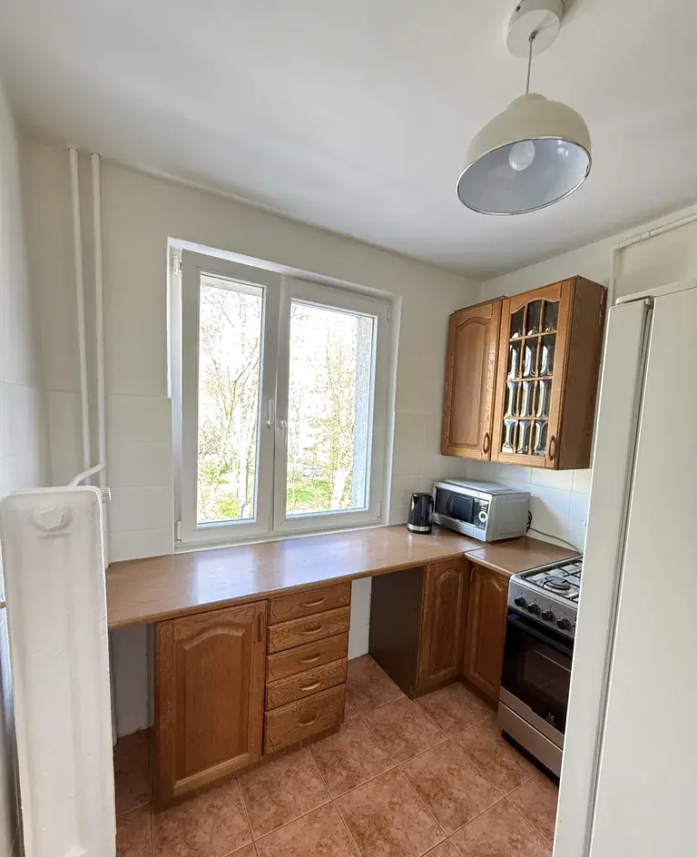 Wynajmę od zaraz 2-pokojowe mieszkanie 41 m², os. Albertyńskie - zdjęcie 8