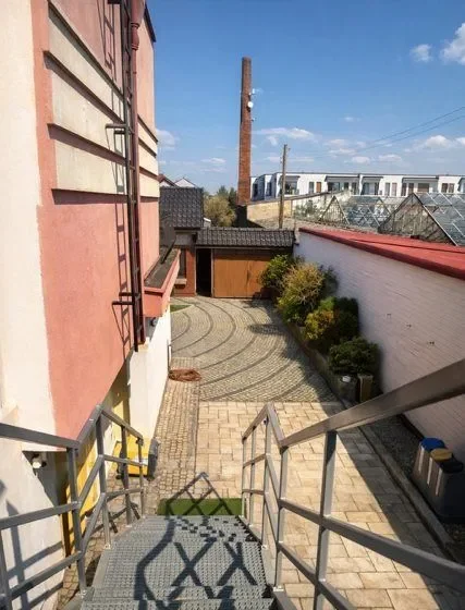 wynajem dom z ogrodem | garaż | 100 m2 | 5 pokoi - zdjęcie 2