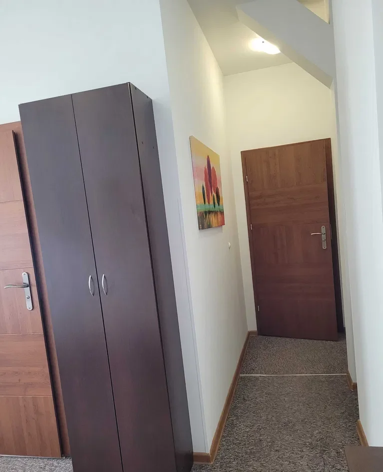 Do wynajęcia pokój z aneksem kuchennym i własną łazienką centrum - zdjęcie 7