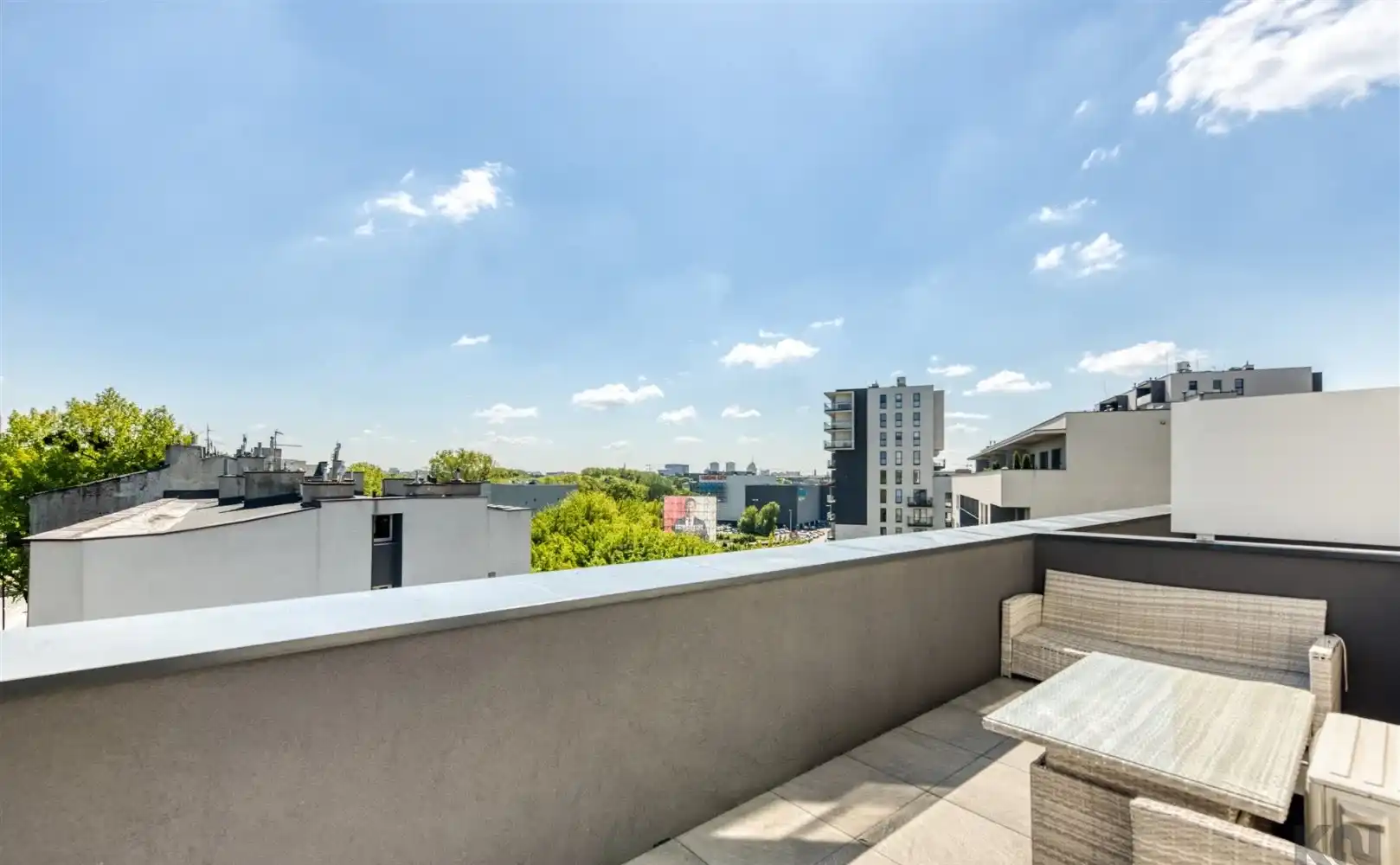3 pokojowy apartament z tarasem i klimatyzacją - zdjęcie 6