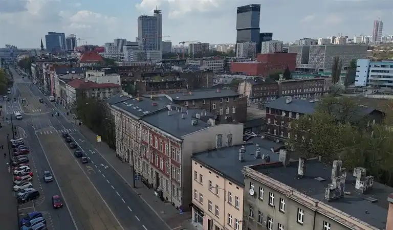 Nowe komfortowe umeblowane mieszkanie w Centrum z parkingiem - zdjęcie 4