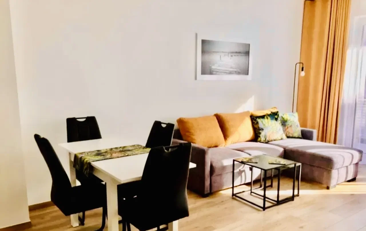 Nowe i eleganckie 2 pokojowe mieszkanie, balkon, garaż, blisko centrum - zdjęcie 8