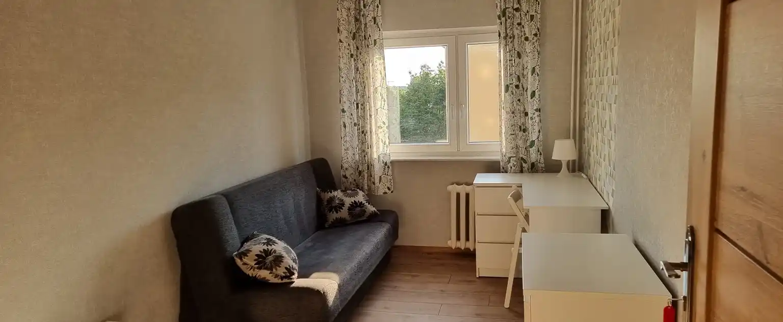 Pokój w 3-pokojowym mieszkaniu, idealny dla 2 studentów. - zdjęcie 10