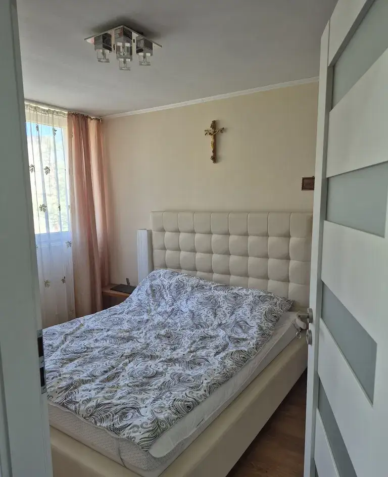 Przestronne mieszkanie 2-pokojowe z balkonem w Bolesławcu - zdjęcie 3