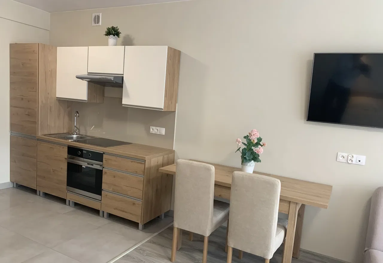 Duża ładna Kawalerka typu Studio 35 m2  od 15.06.2026 - zdjęcie 5