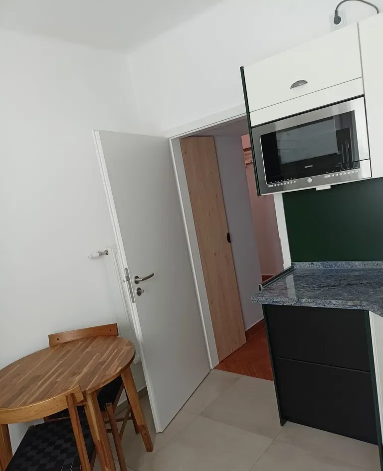 2 pokoje | Kamienica | Karola Miarki | Piwnica | Blisko centrum - zdjęcie 2