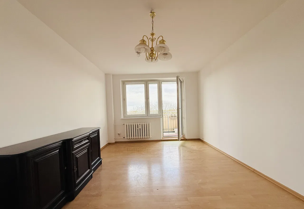 Wynajmę 3 pokojowe Mieszkanie z balkonem i windą - zdjęcie 2