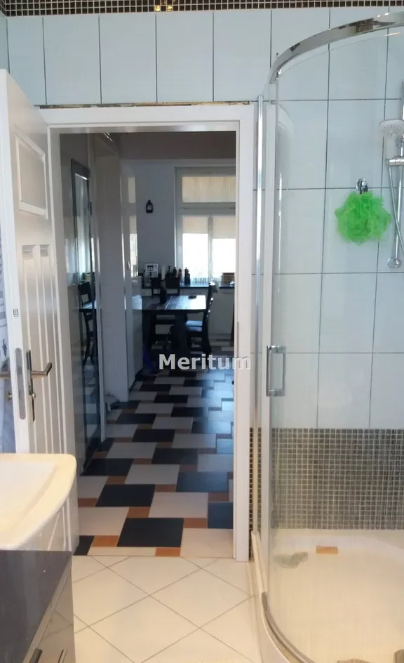 Mieszkanie 4 pokoje nieumeblowane garaz ogród - zdjęcie 10