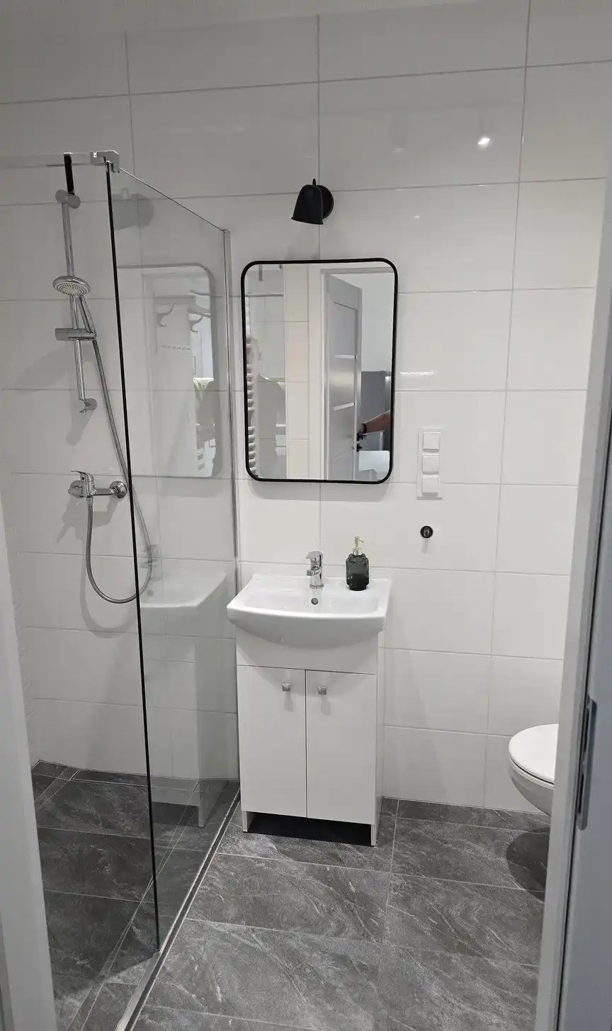 Zadbane mieszkanie 2 pokoje Wrocław ul. Igora Tawryczewskiego - zdjęcie 9