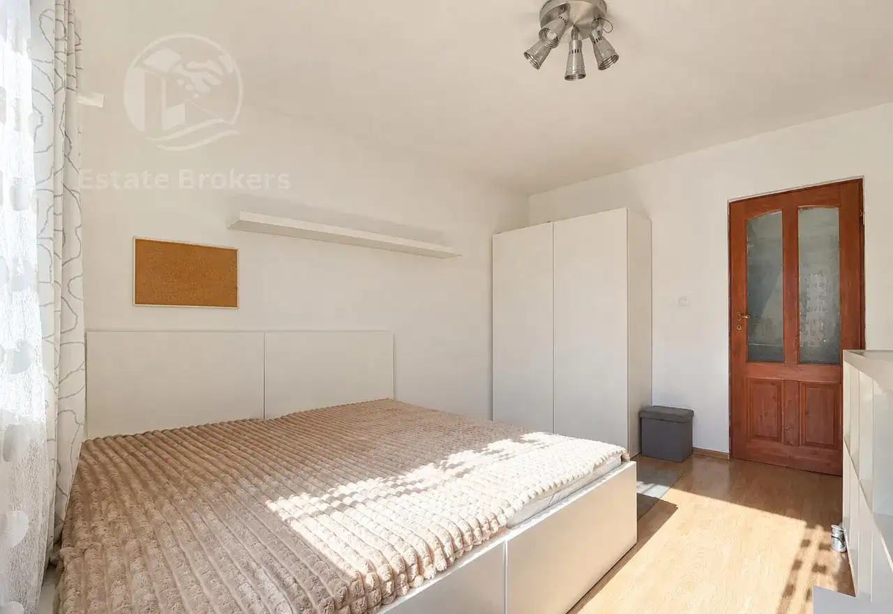 Przestronny dom z ogródkiem | 4 pokoje | Blisko centrum - zdjęcie 9