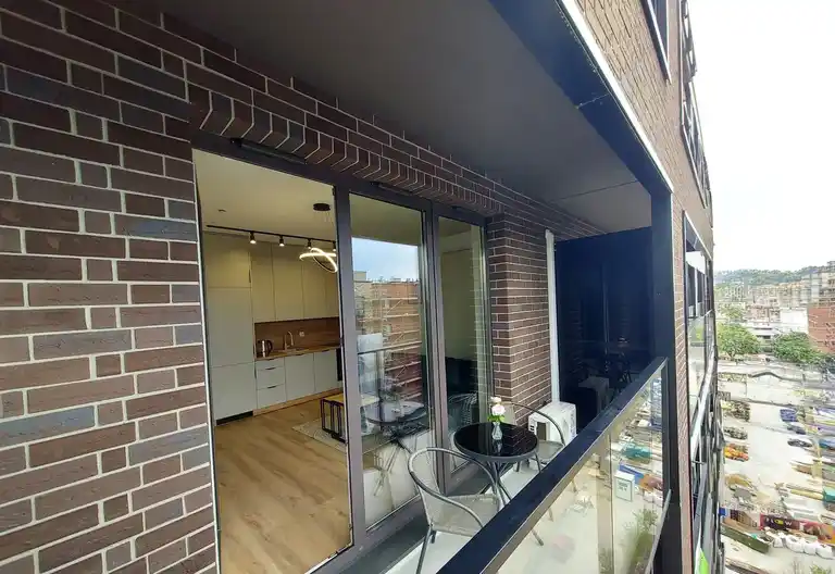 Ekskluzywny nowy apartament w najlepszym miejscu miasta - zdjęcie 3