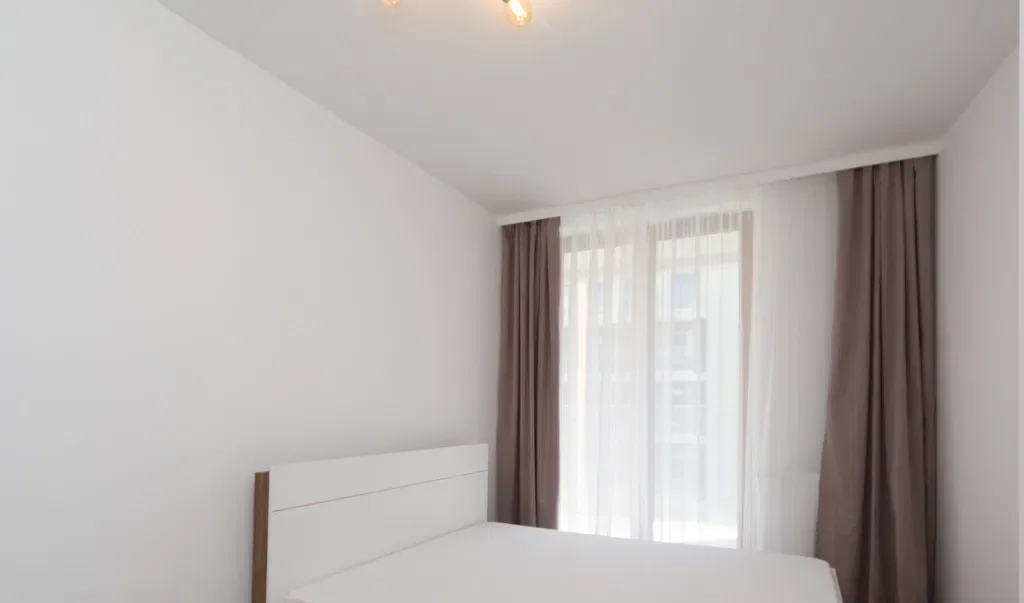Elegancki apartament w centrum miasta - zdjęcie 8