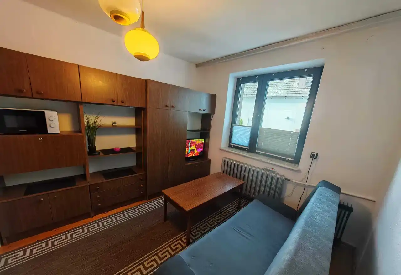 Kawalerka-all inclusiv:prąd,woda,net1Gb/s z WiFi,TV,Parking,Kaucja0zl! - zdjęcie 2