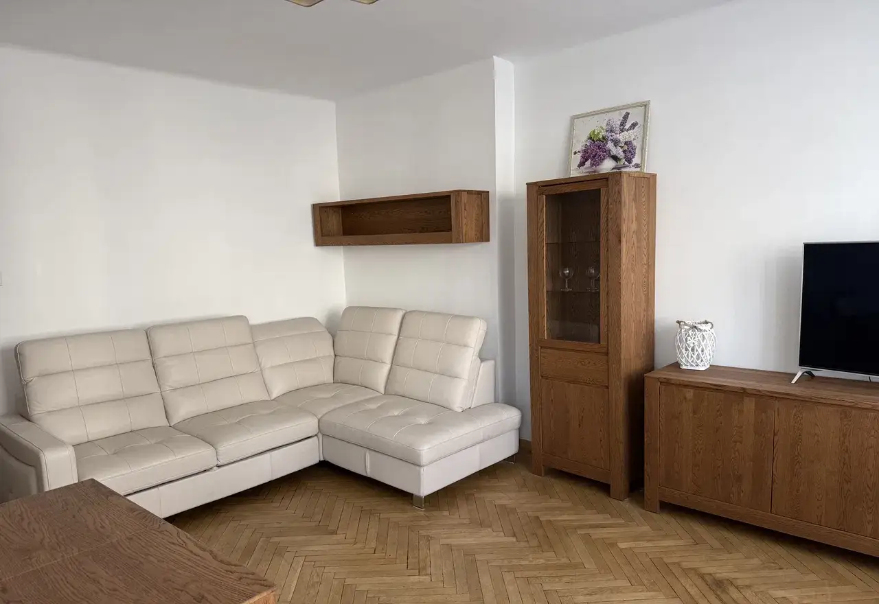 Stylowy apartament z balkonem - ciche centrum, wysoki standard - zdjęcie 2