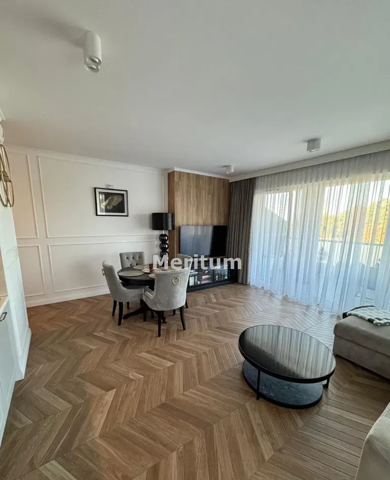 Apartament umeblowany 2 pokoje 2 miejsca postojow - zdjęcie 3