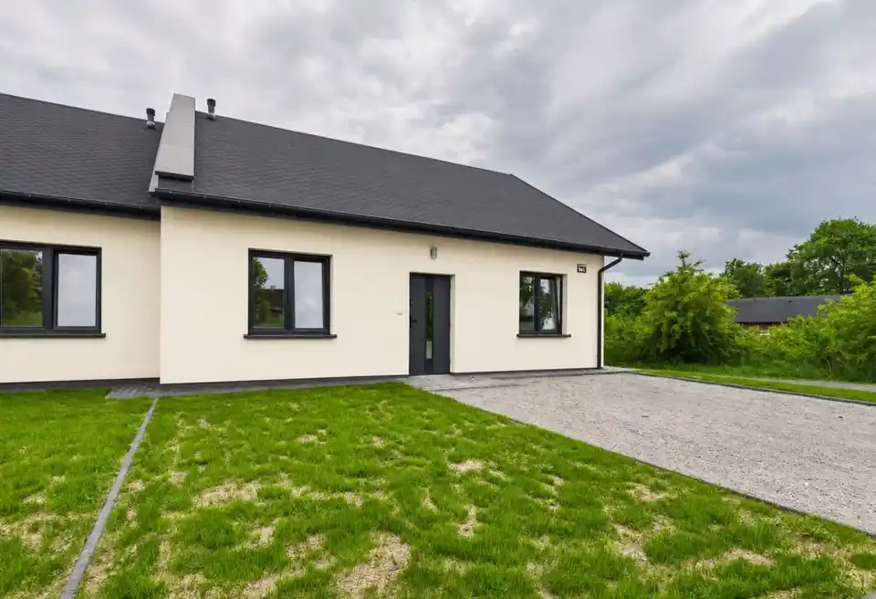 Nowy dom do wynajęcia z ogródkiem | Myszków. - zdjęcie 3