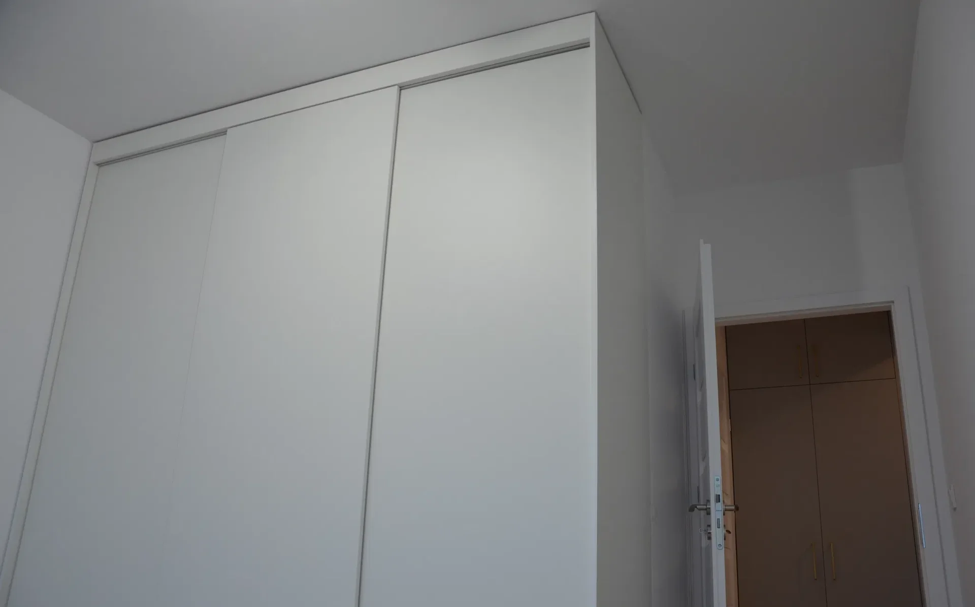 Piękne nowoczesne mieszkanie - zdjęcie 6